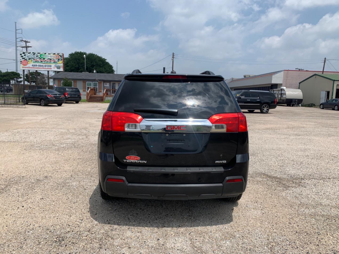 2015 Black /Black GMC Terrain SLE2 FWD (2GKFLWEK4F6) with an 2.4L L4 DOHC 16V FFV engine, Automatic transmission, located at 1830 North Belt Line Road, Irving, TX, 75061, (469) 524-0199, 32.834373, -96.993584 - Photo#3